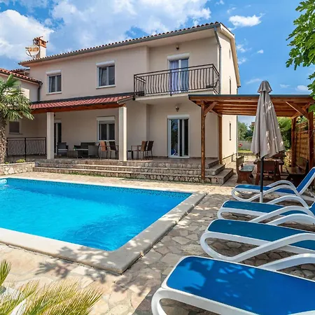 Stunning In With Outdoor Swimming Pool Casa vacanze Labin (Istria)