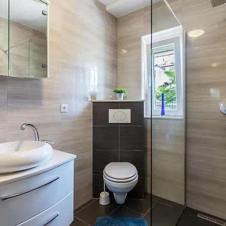 Semesterbostad 5 Bedroom Cozy In Labin (Istria)