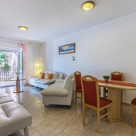 5 Bedroom Cozy In *