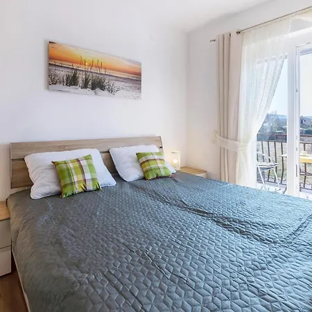 5 Bedroom Cozy In